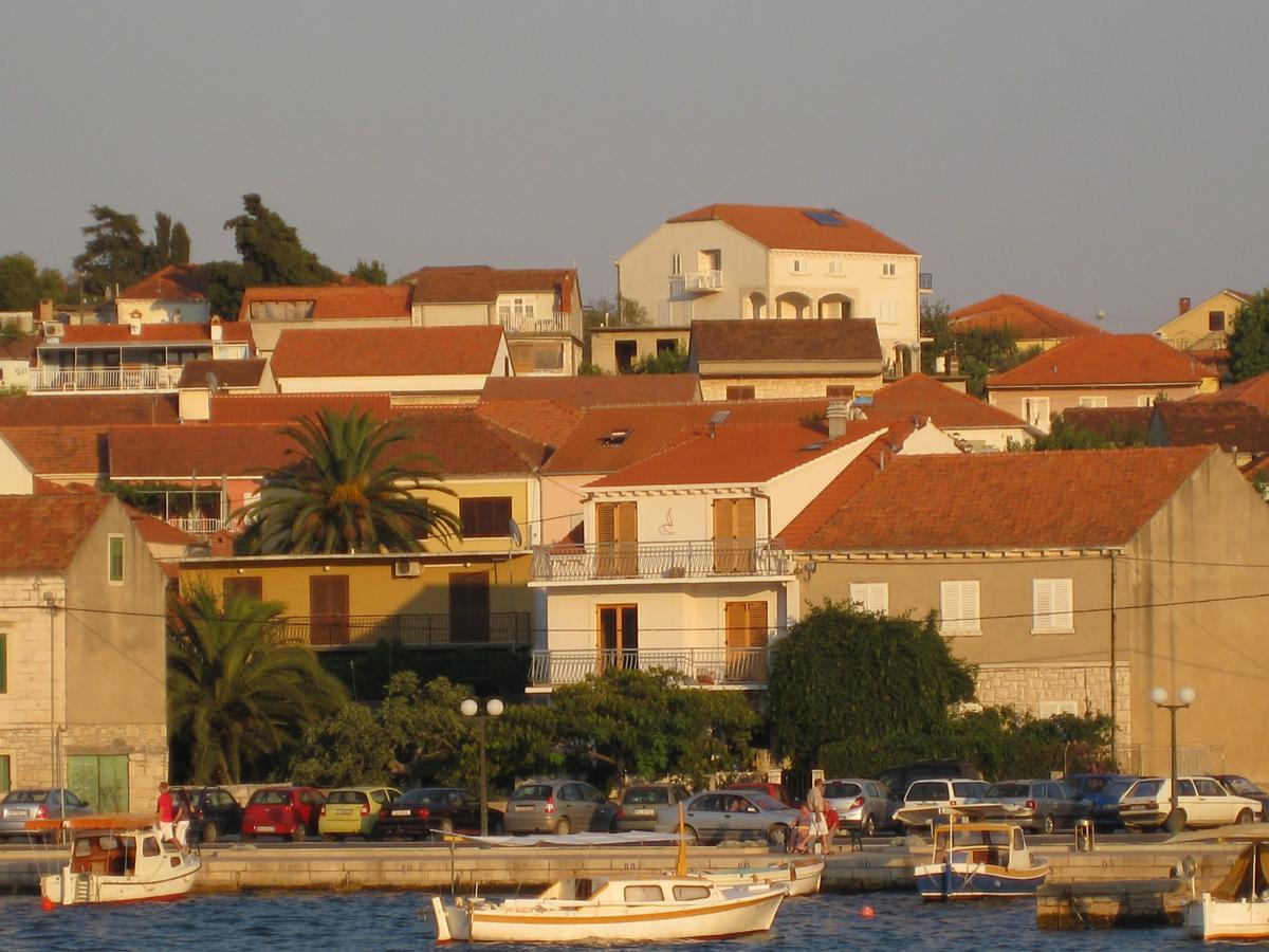 Apartments Vela Luka Ngoại thất bức ảnh