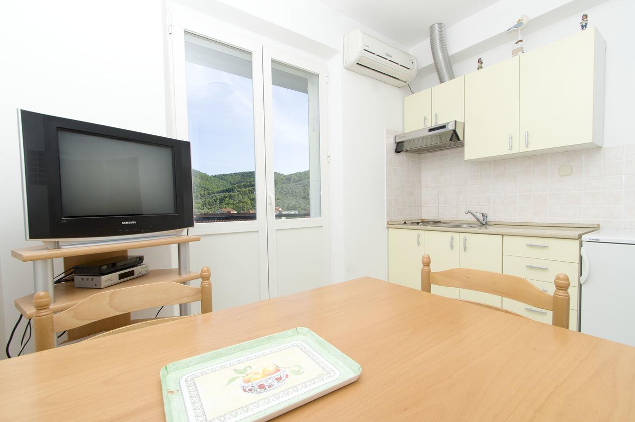 Apartments Vela Luka Ngoại thất bức ảnh