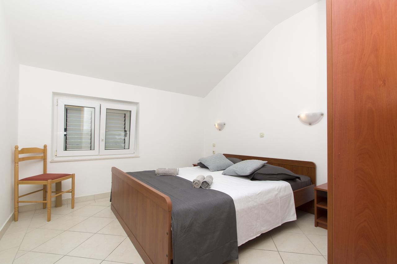 Apartments Vela Luka Ngoại thất bức ảnh
