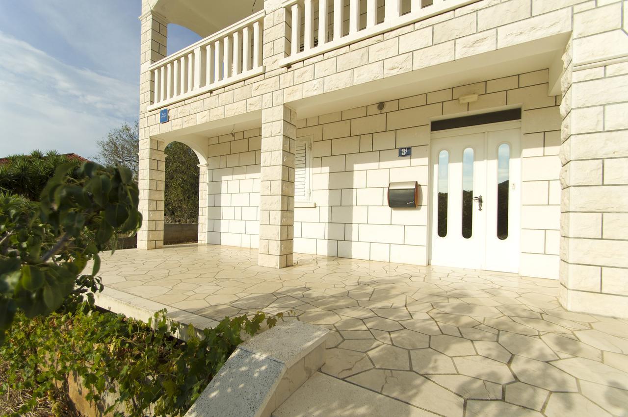 Apartments Vela Luka Ngoại thất bức ảnh