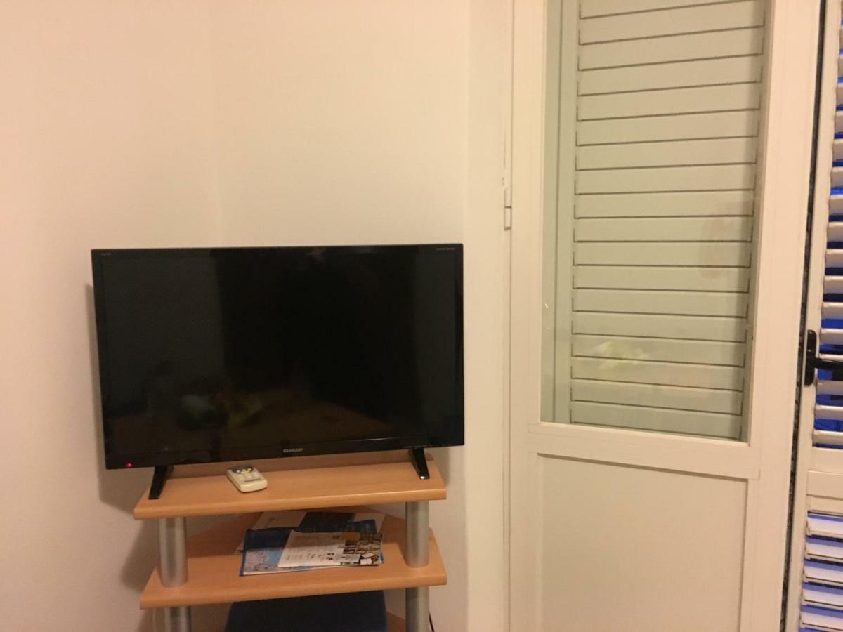 Apartments Vela Luka Ngoại thất bức ảnh